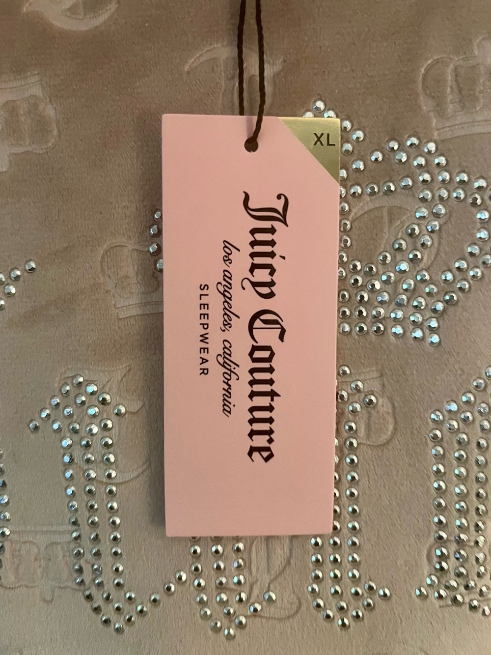 JUICY COUTURE Women's Brown Loungewear Set (Size: XL) Keychain & Earrings Bundle - Picture 6 of 7